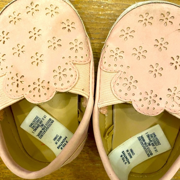 Bundle of 7 newborn / toddler shoes — STUART WEITZMAN and others - Picture 9 of 10